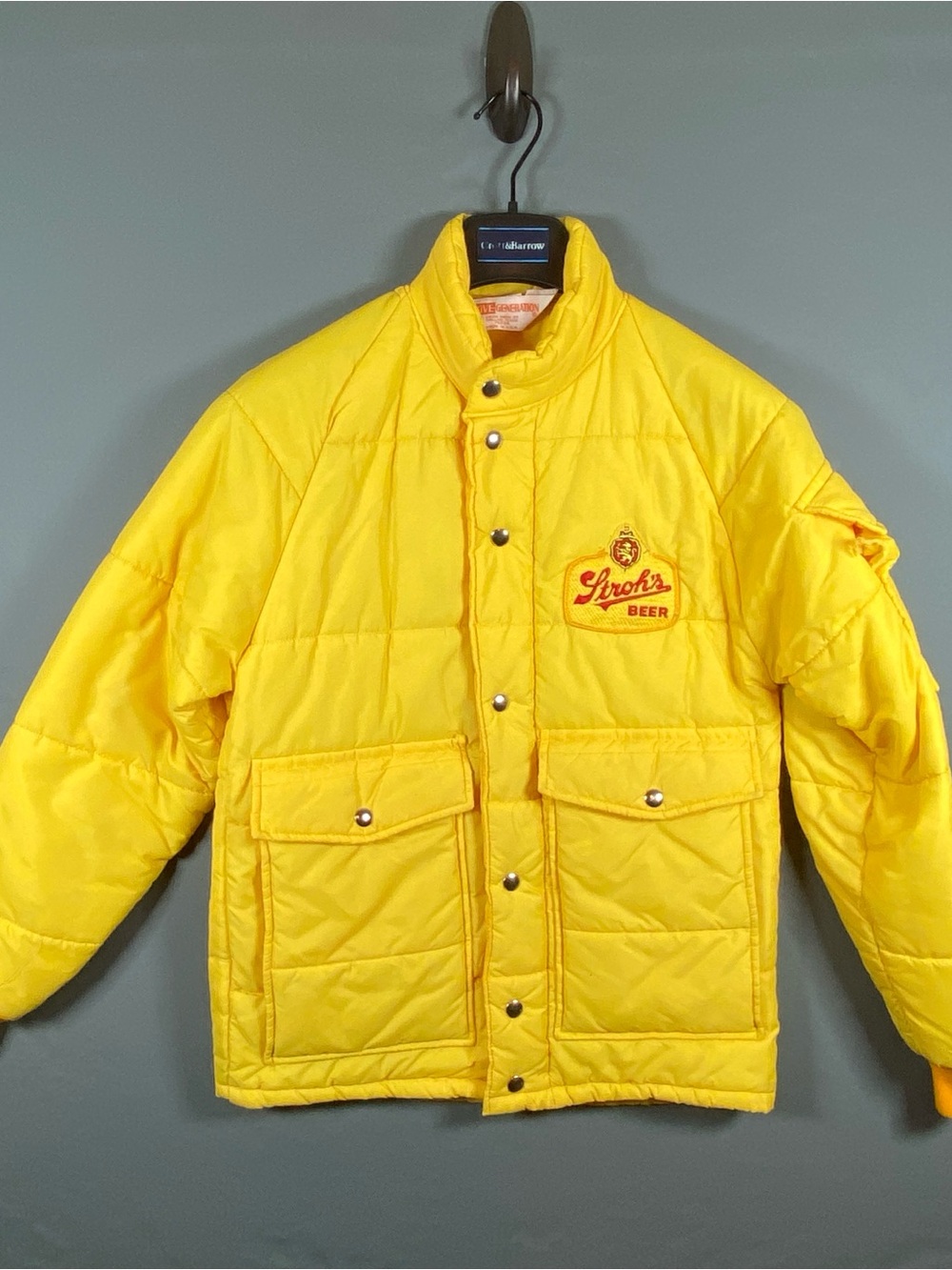 Vintage Strohs Beer Puffer Jacket Mens Small Active Generation Yellow USA